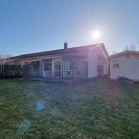 Trivsamt Parhus I Lugnt Omrade Inne I Tranas! Ngoại thất bức ảnh