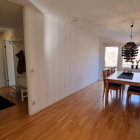 Trivsamt Parhus I Lugnt Omrade Inne I Tranas! Ngoại thất bức ảnh